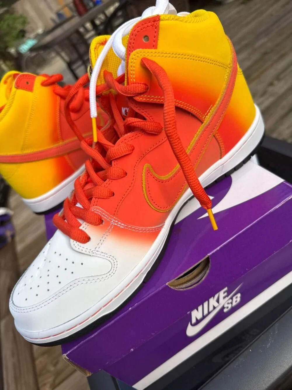 Nike SB Dunk High Pro Amarillo/Orange Gradient Mens Sneakers - Size 11.5 US - Ne